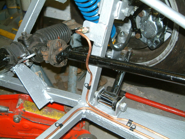 Off side brake pipe